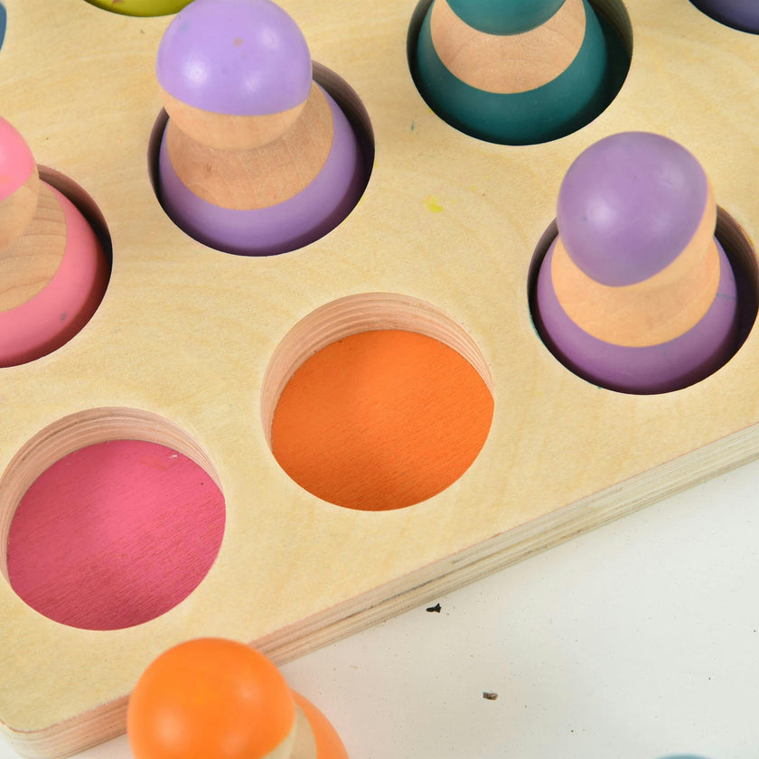 Wooden Rainbow Peg Dolls Figures 12 Piece Set