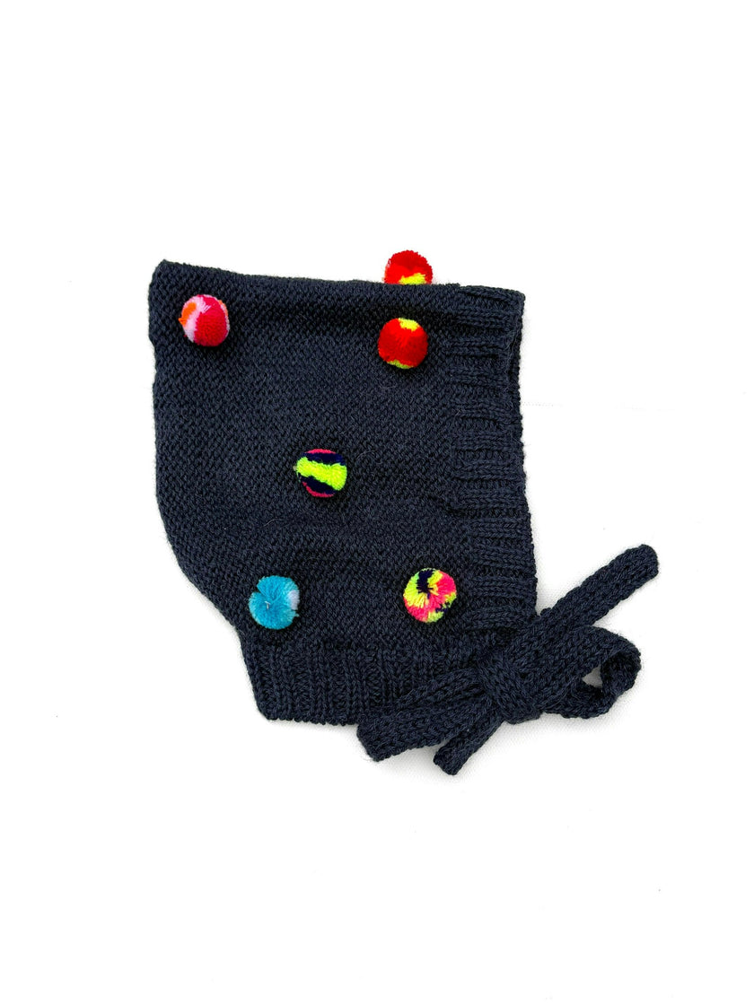 Multi Pom Bonnet