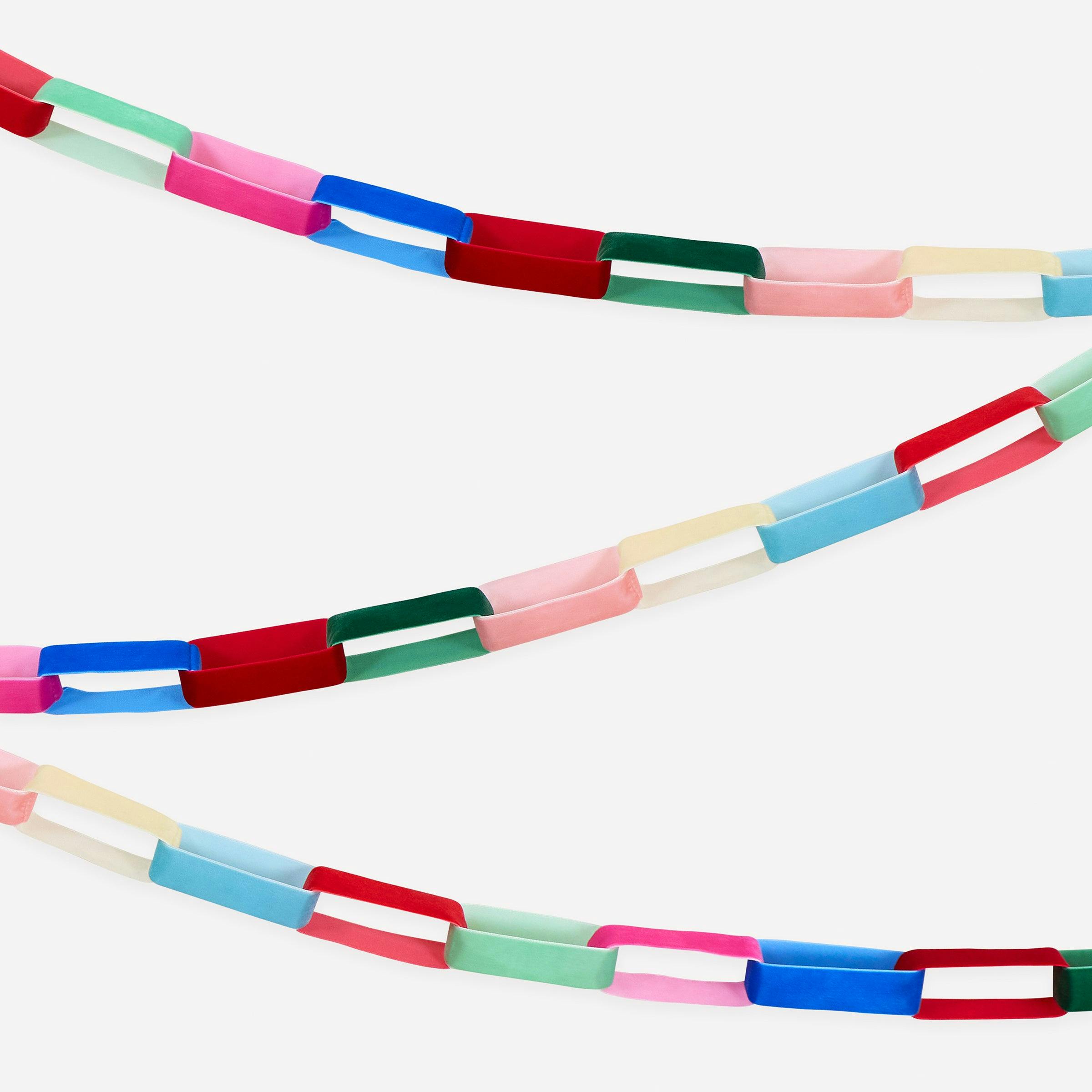 Bright Velvet Chain Link Garland