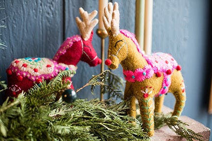 Mantel Topper