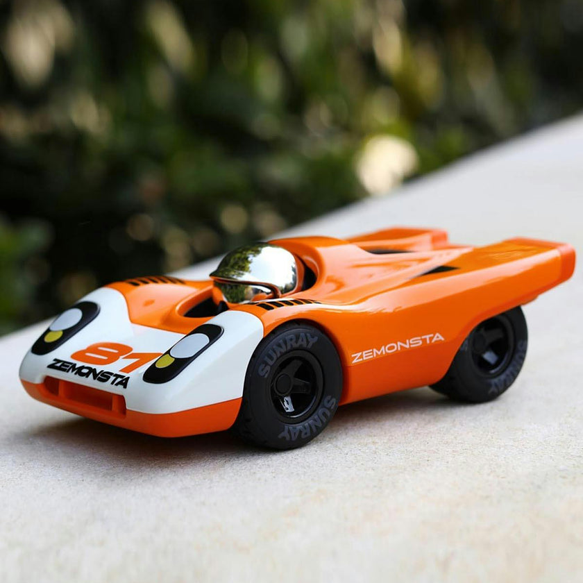 Car ZEMONSTA