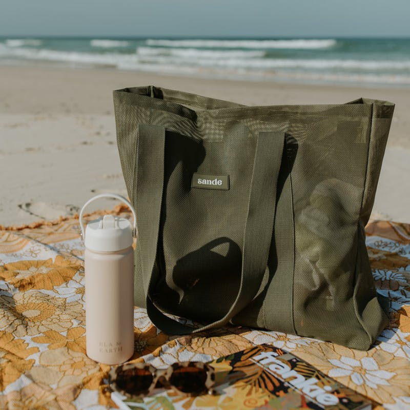 Beach Hauler™ - Mini Mesh Beach Bag – Pandanus