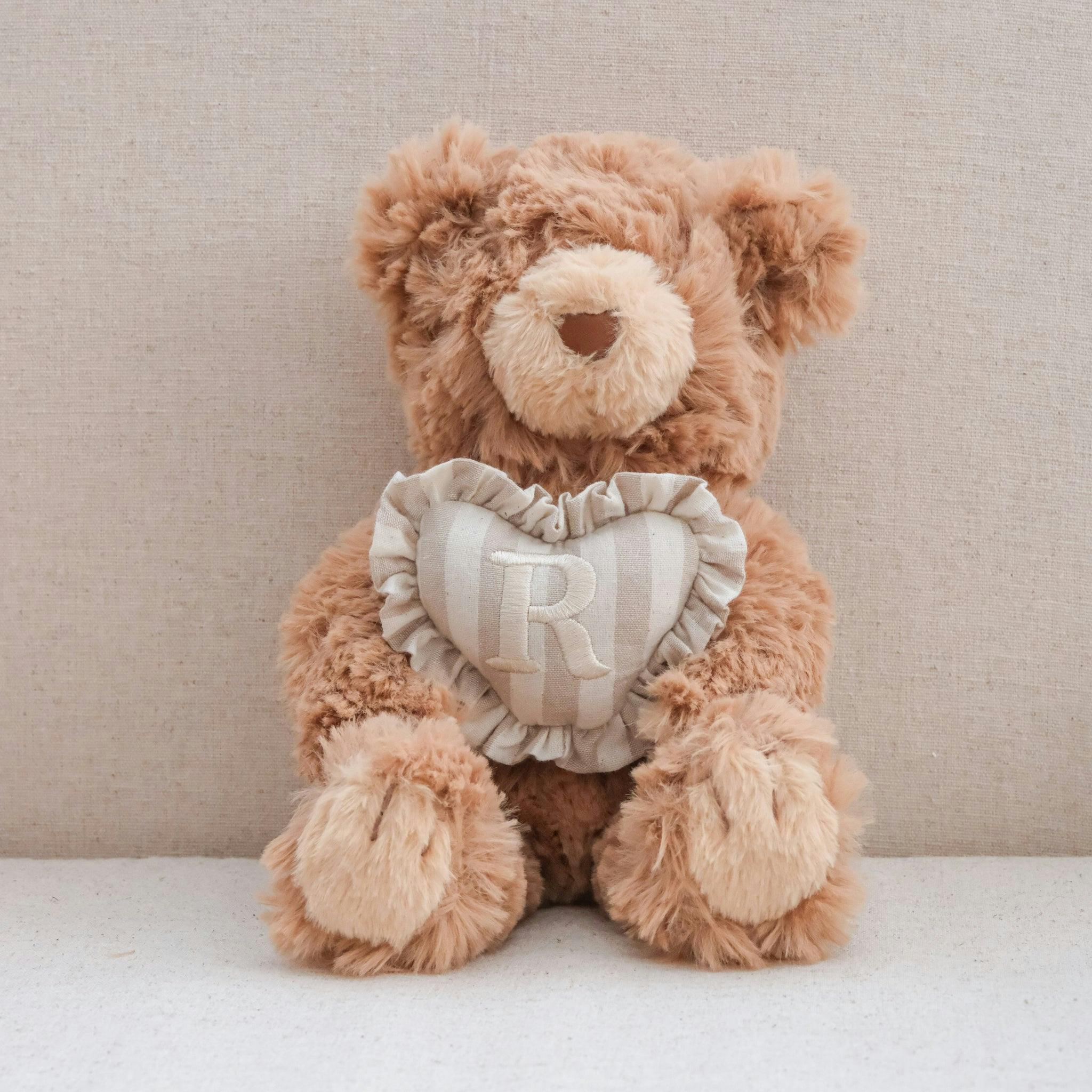 INITIAL TEDDY