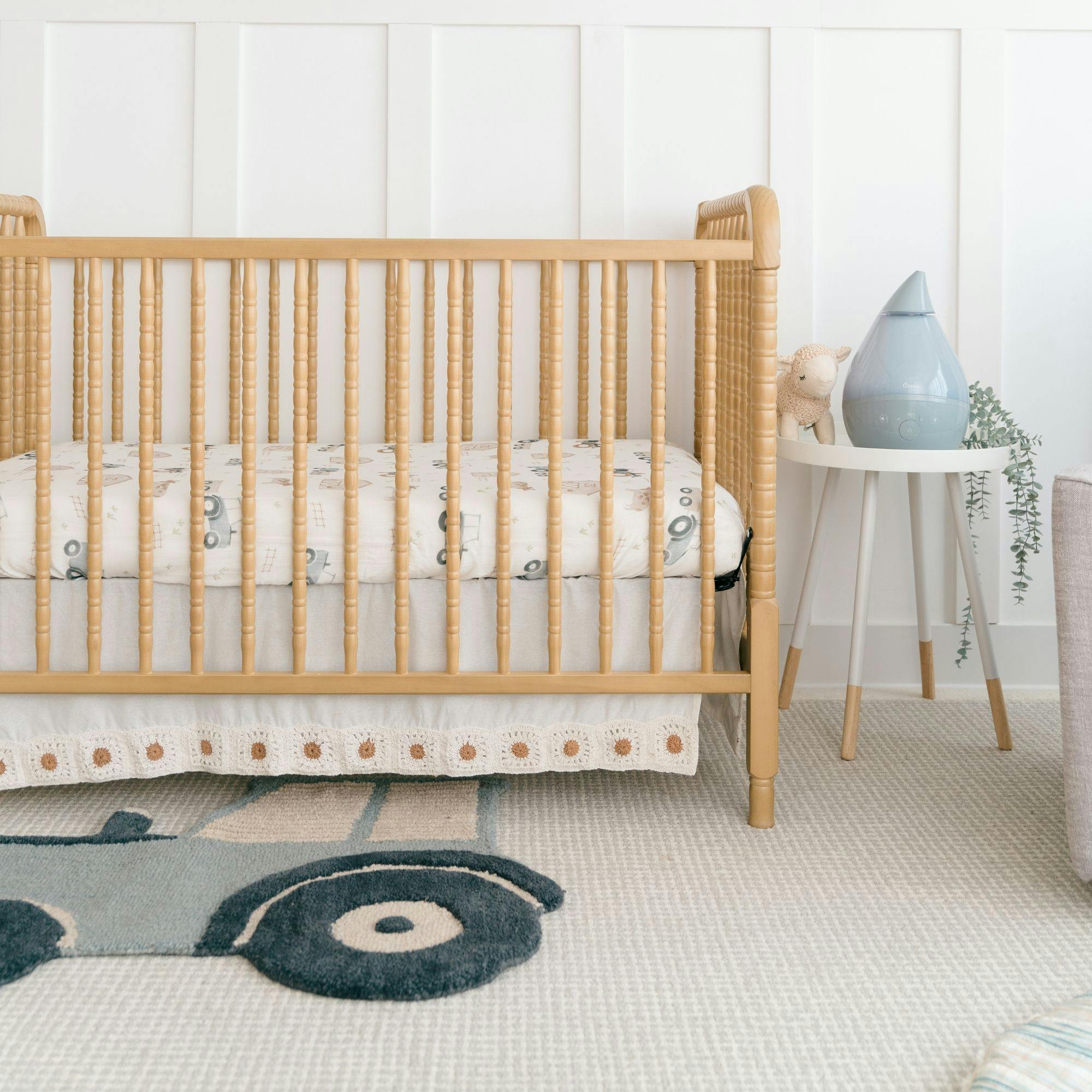 Beige Crochet Crib Skirt