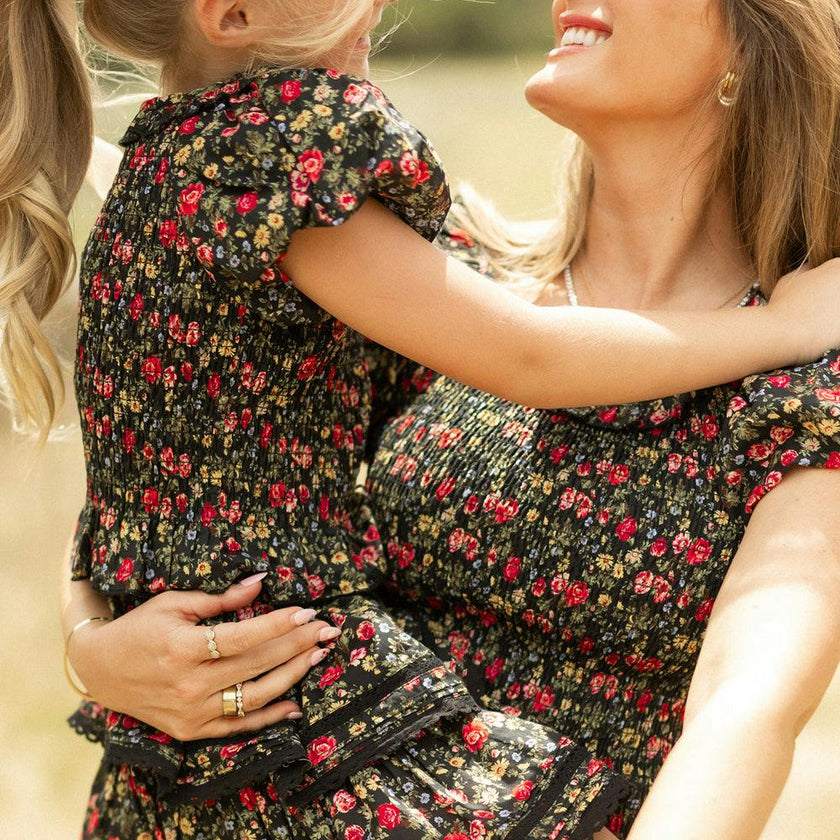Mini Annalise Top in Obsidian Vintage Poppies