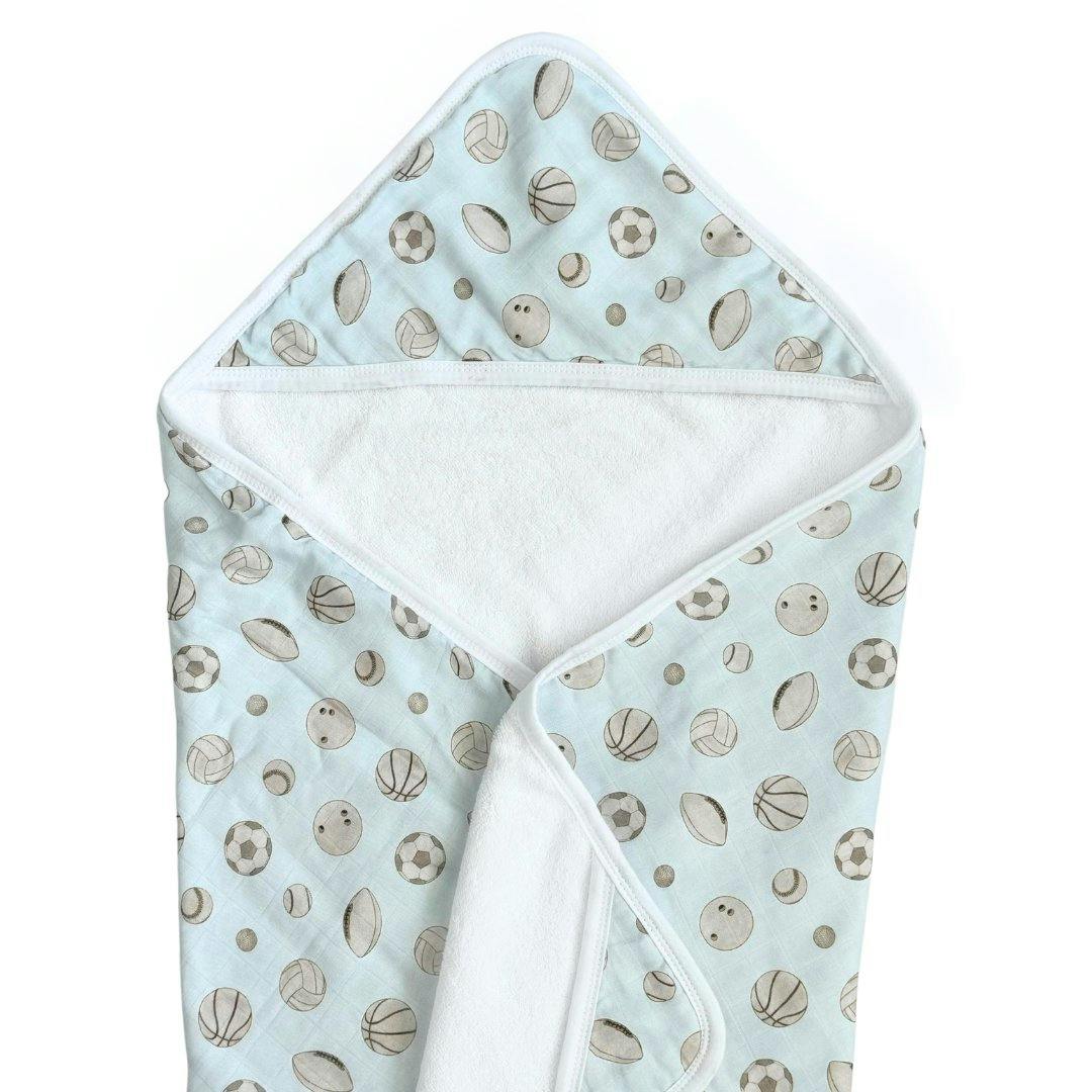 Hooded Towel in Ribbits by the Pond