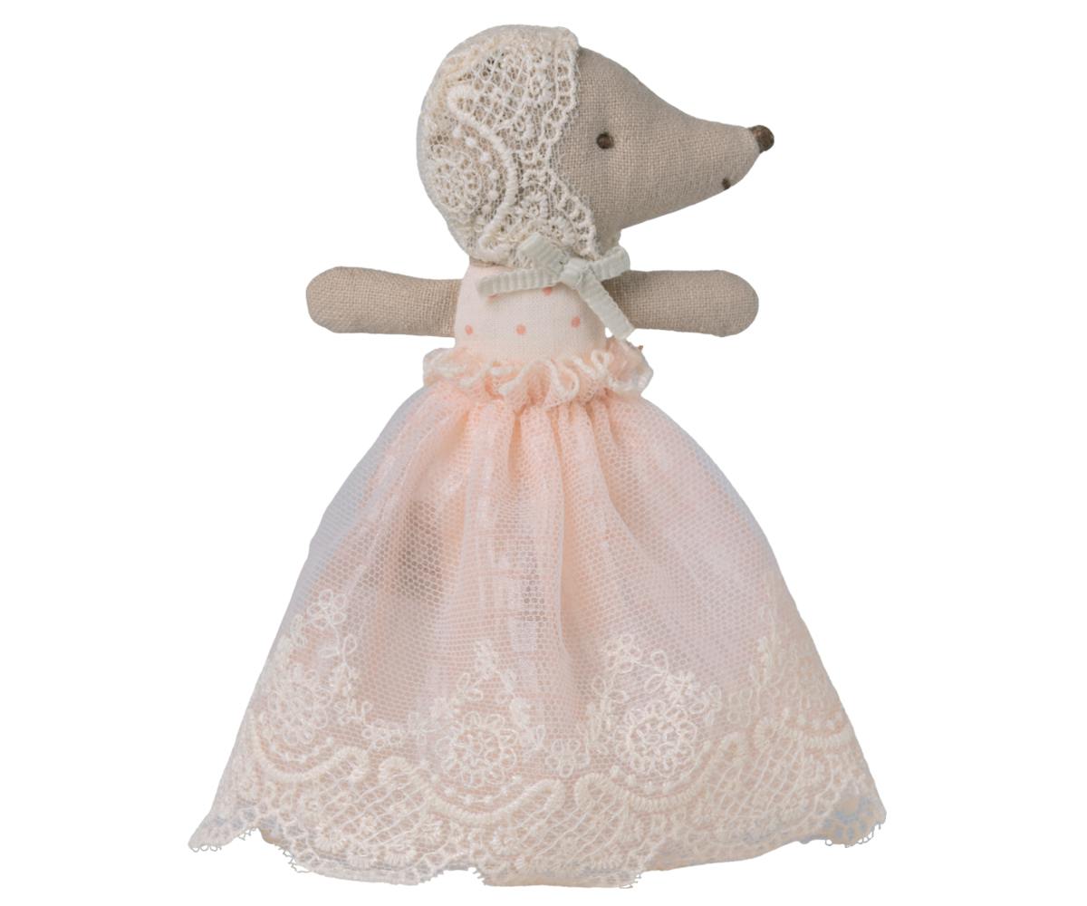 Baby mouse in gown - Powder