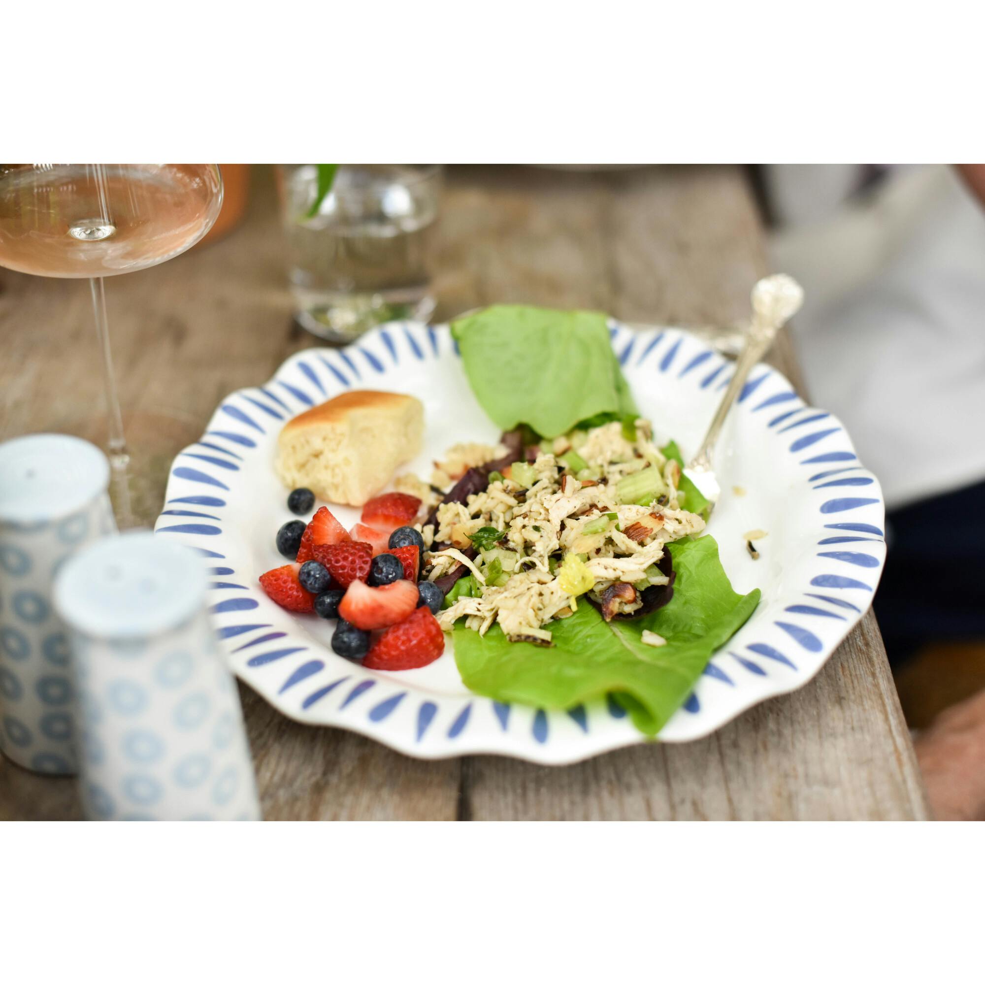 Ruffle Dinner Plate