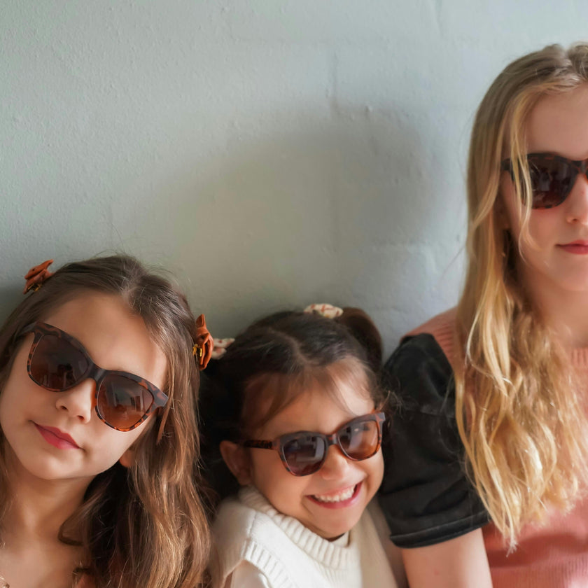 Iconic Wayfarer Ombre  | Polarized Sunglasses | Adult | 15+ Y