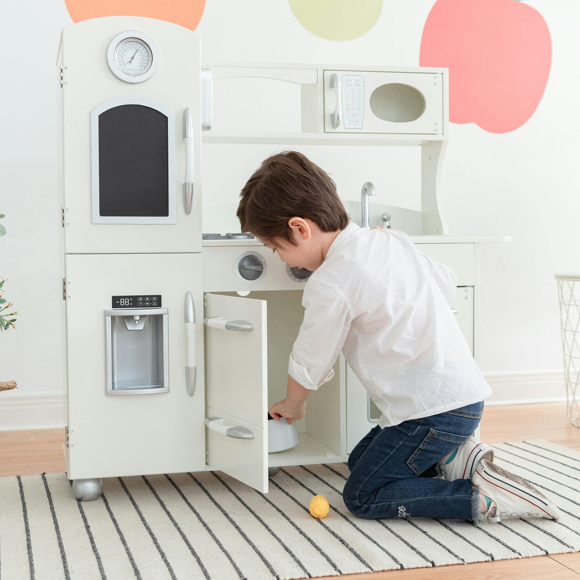 Little Chef Westchester Retro Play Kitchen