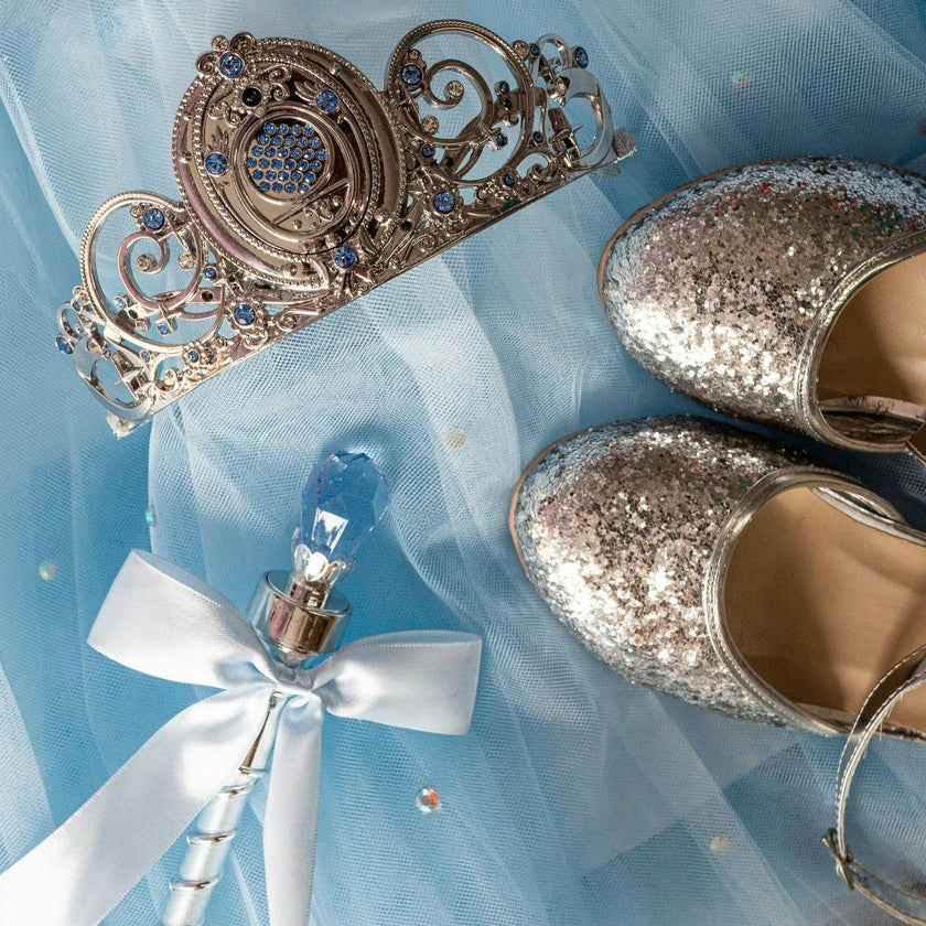 Disney Cinderella Platinum Edition Light-Up Accessory Set
