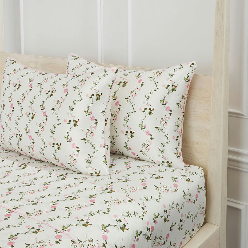 The Sisi Silk Pillowcase - Pink Pond Floral