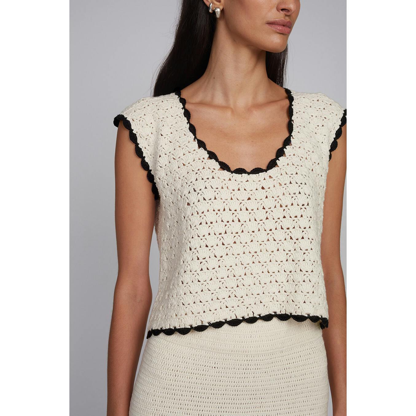 ZARIA CROCHET TOP | IVORY W/ BLACK TIPPING