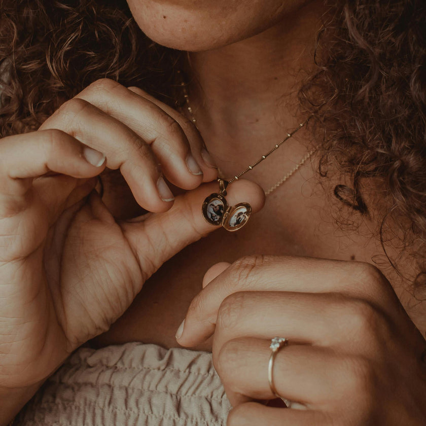 Women's Keep You Close To Me Locket Necklace