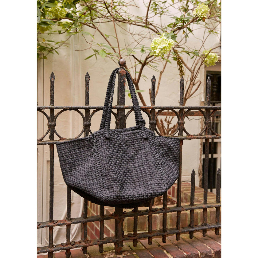 Soona, Black Bag