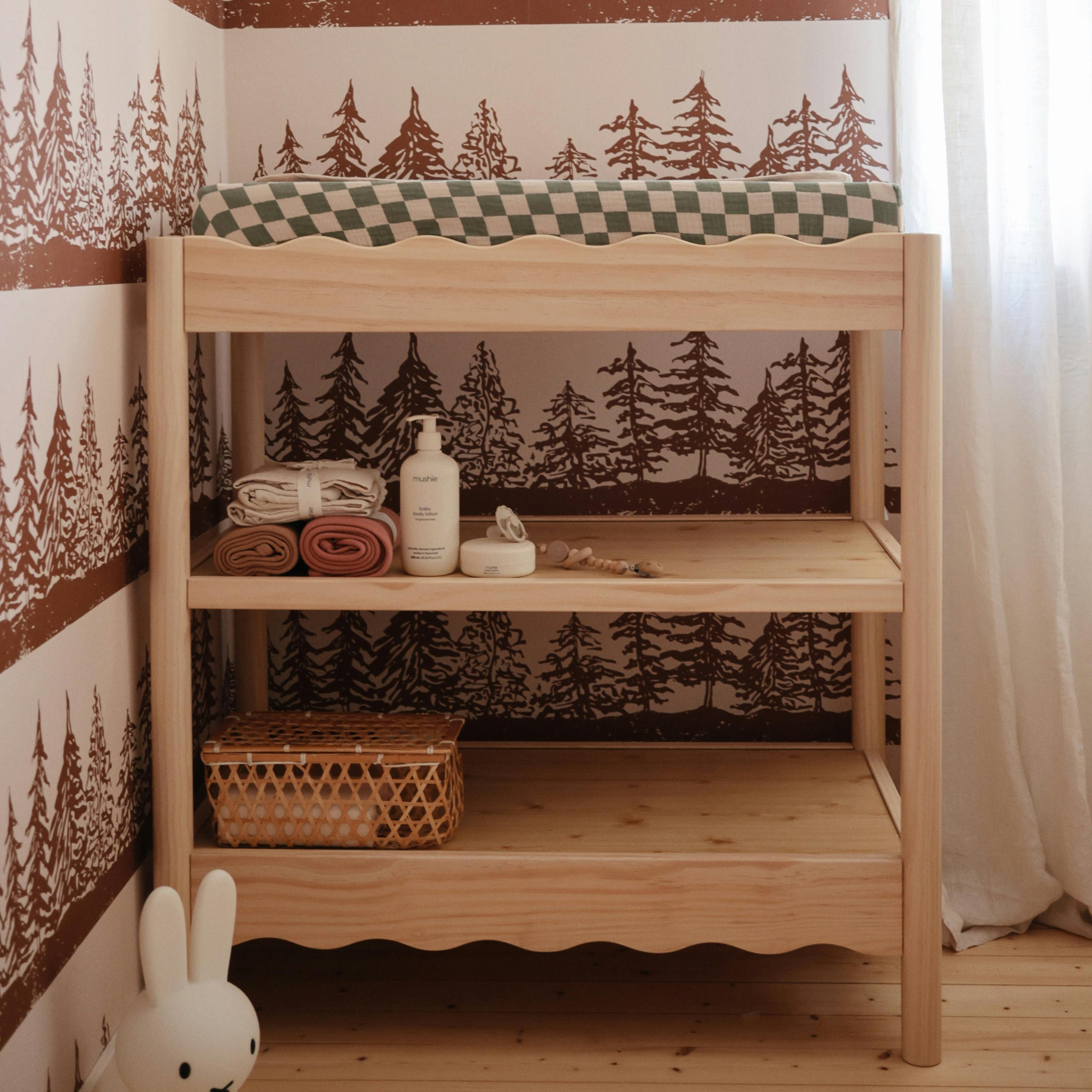 Swell Changing Table in Blonde