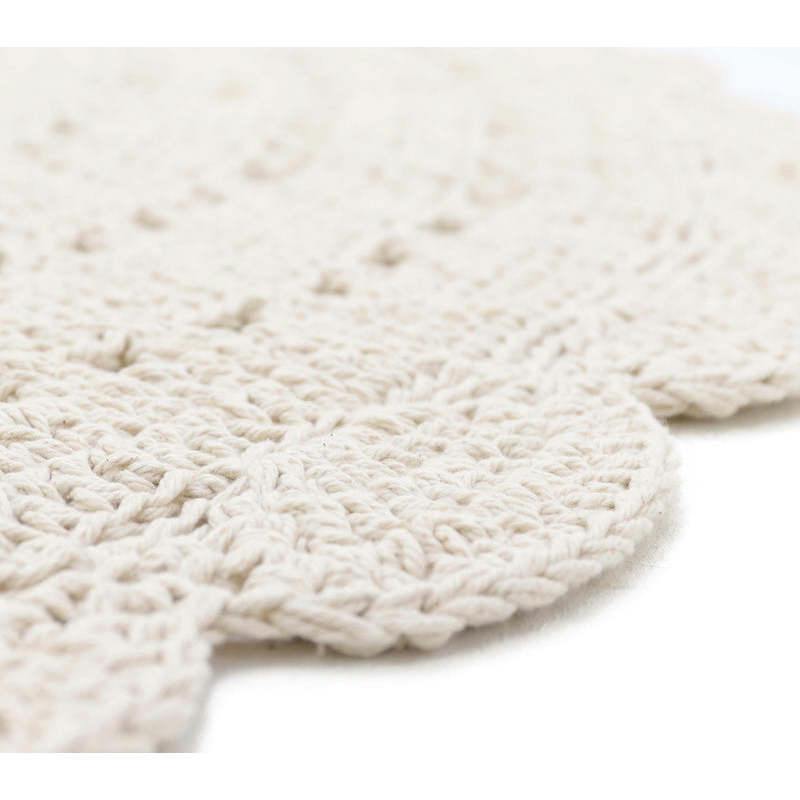 Alma Hand-Crocheted Scalloped Large Round Rug