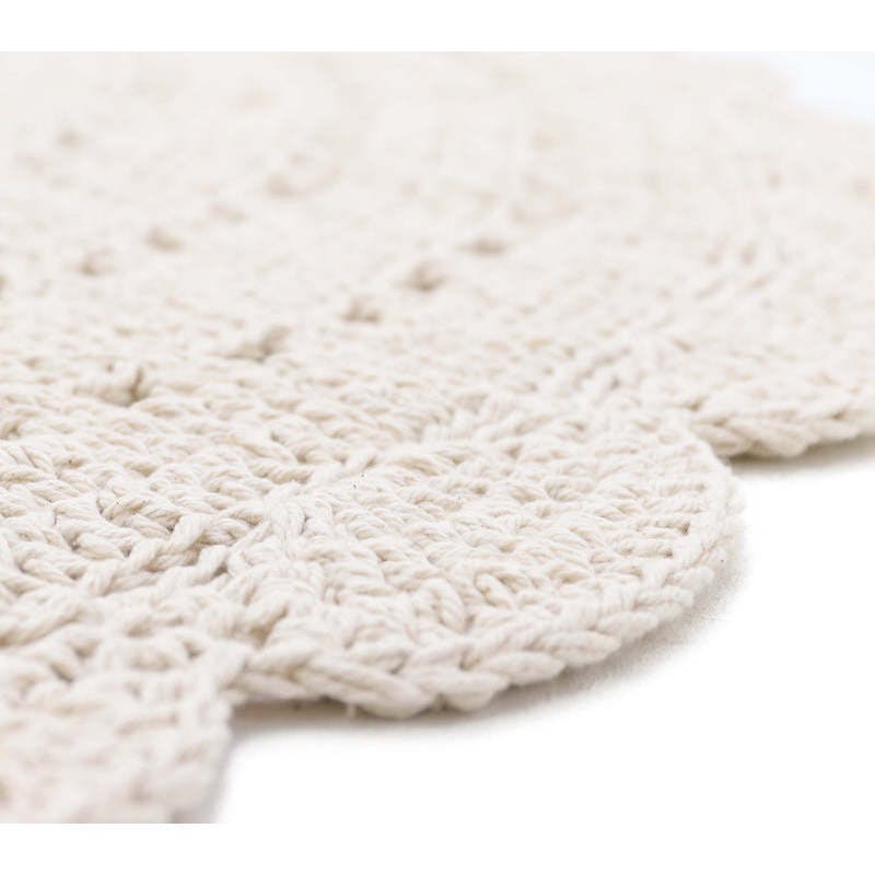 Alma Hand-Crocheted Scalloped Large Round Rug