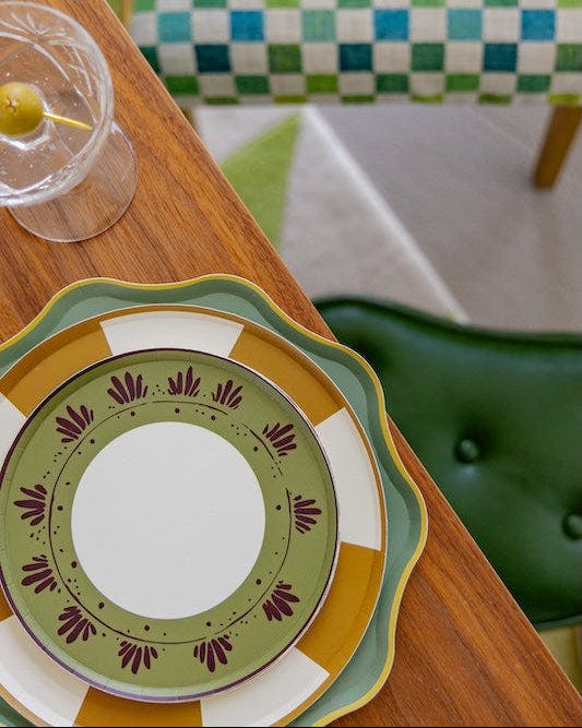 Fleur Hors d'Oeuvres Plate Set - Dirty Martini