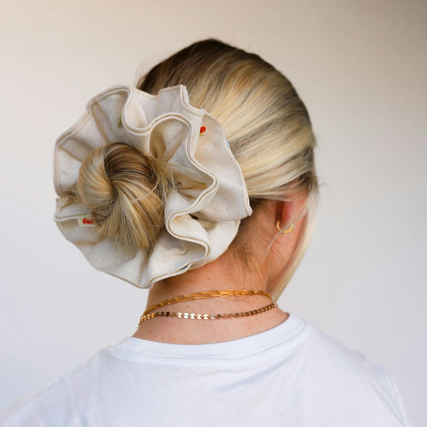 CREAM FARMERS MARKET CORSET SCRUNCHIE