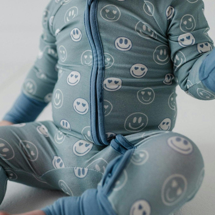 Baby Boy Long Sleeve Zip Romper in Heart Eyes