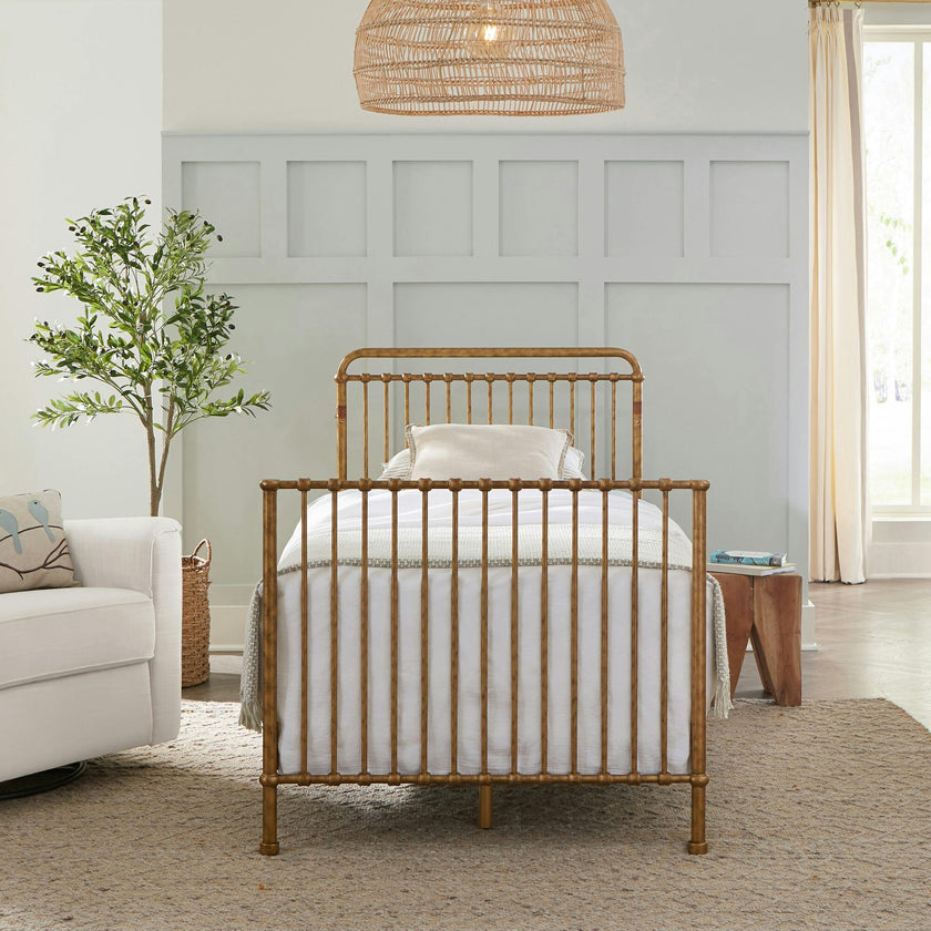 Winston 4-In-1 Convertible Mini Crib