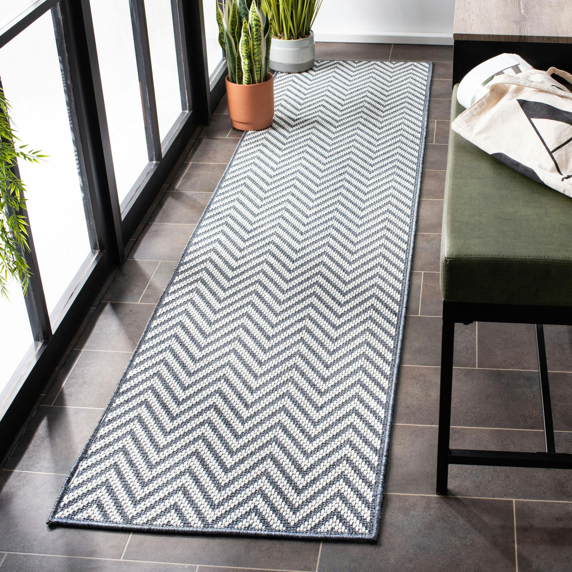 Bermuda Vera Indoor/Outdoor Rug, Blue/cream