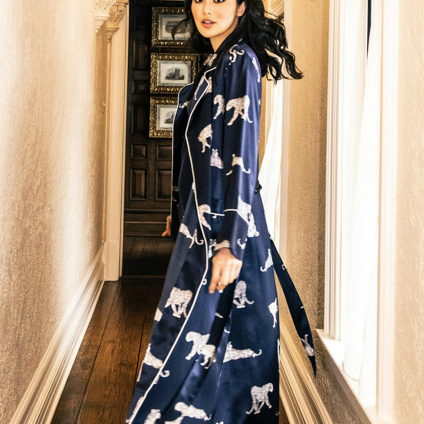 Women's Silk Long Robe in Panthère de Nuit