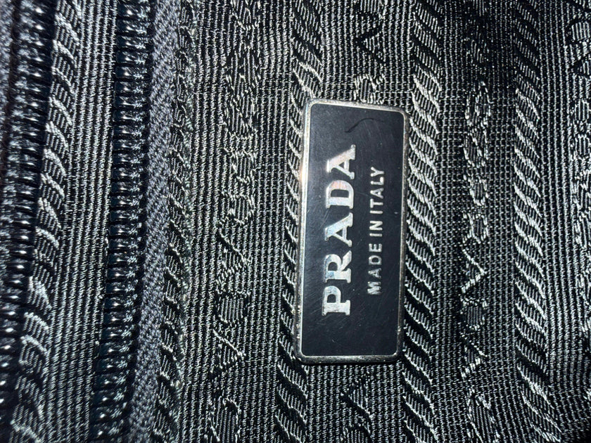 *Preloved* Prada Vintage Drive Shoulder