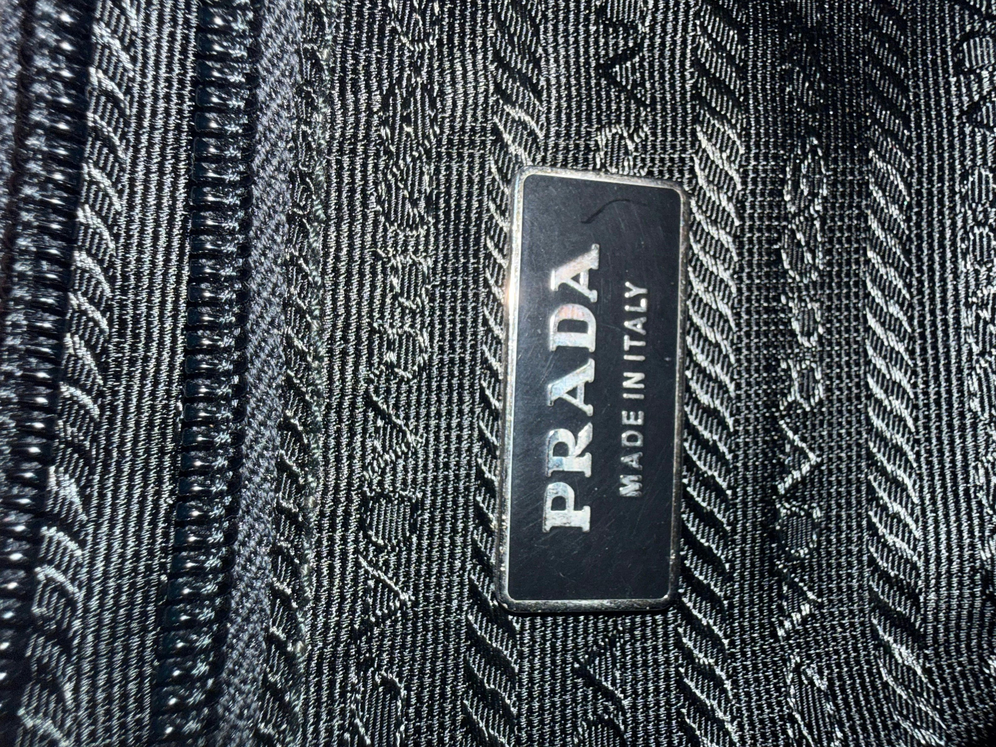 *Preloved* Prada Vintage Drive Shoulder