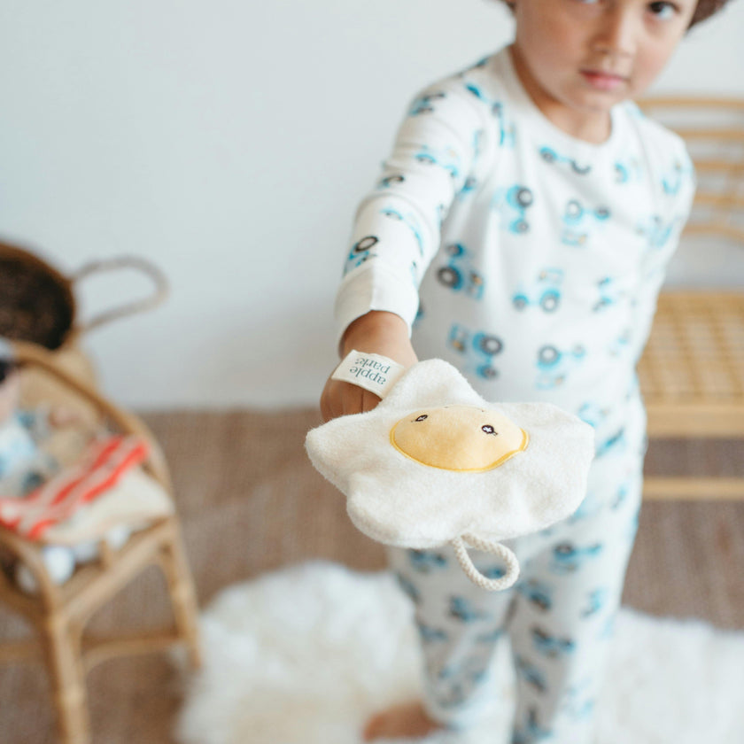 Breakfast Crinkle Blankie - Eggie