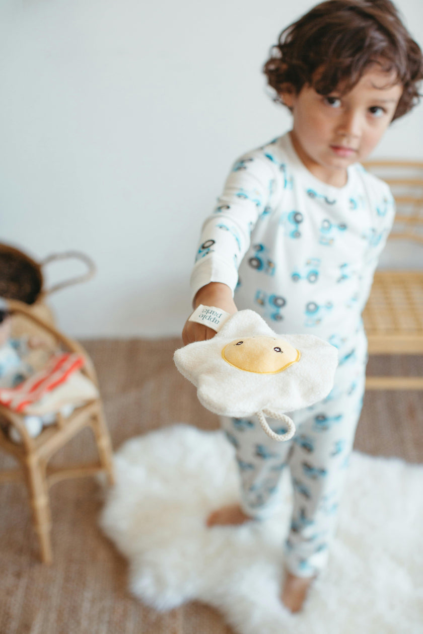 Breakfast Crinkle Blankie - Eggie