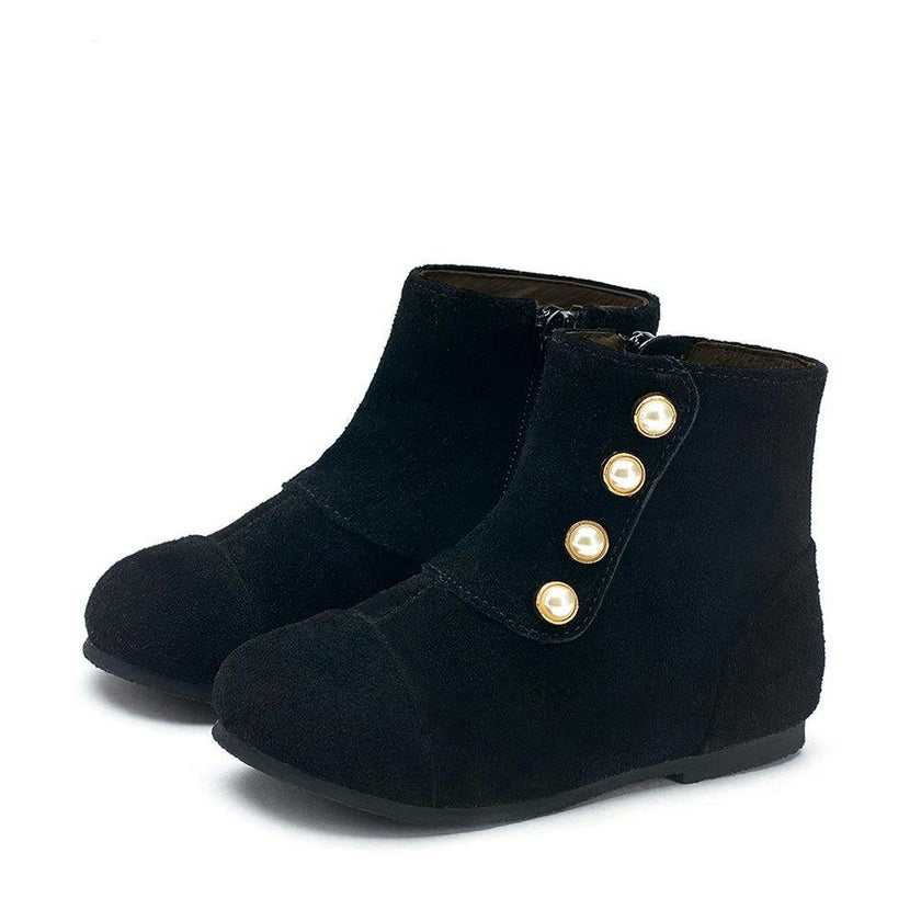 Natalie Boot, Black