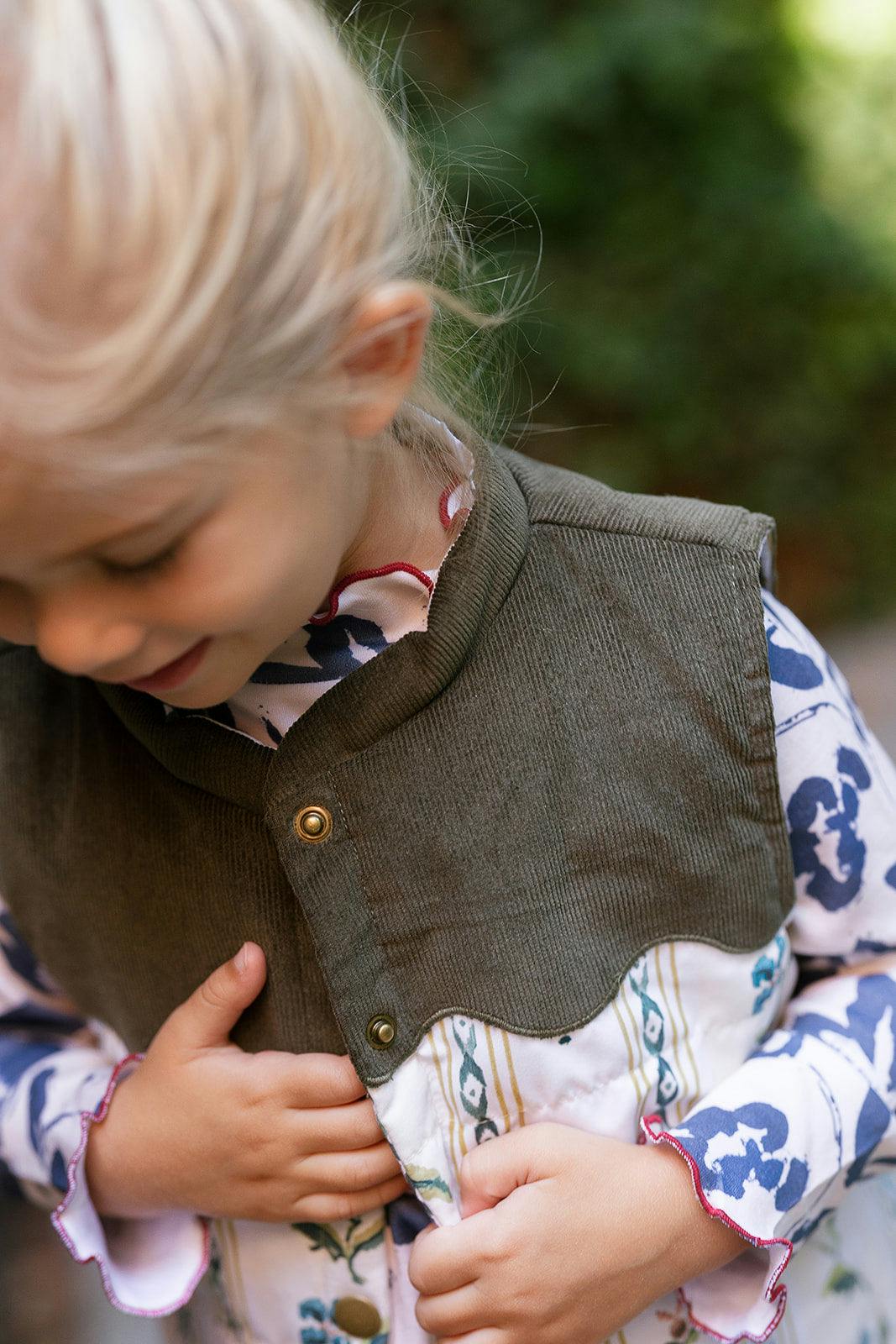 Scallop Vest in French Stripe