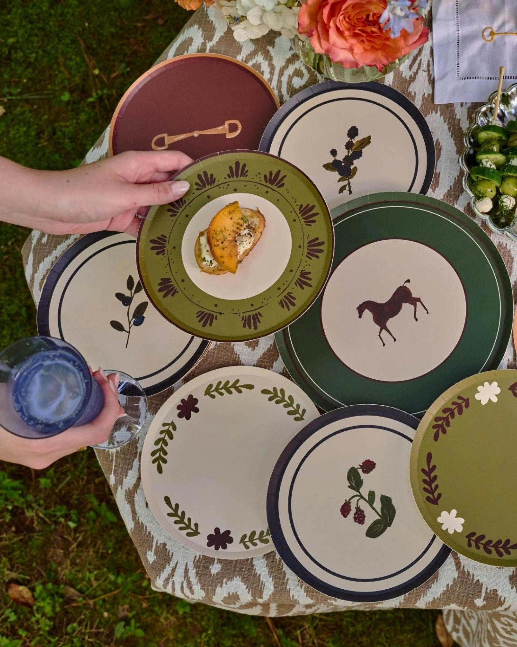 Botanica Hors d'Oeuvres Plate Set - Olive