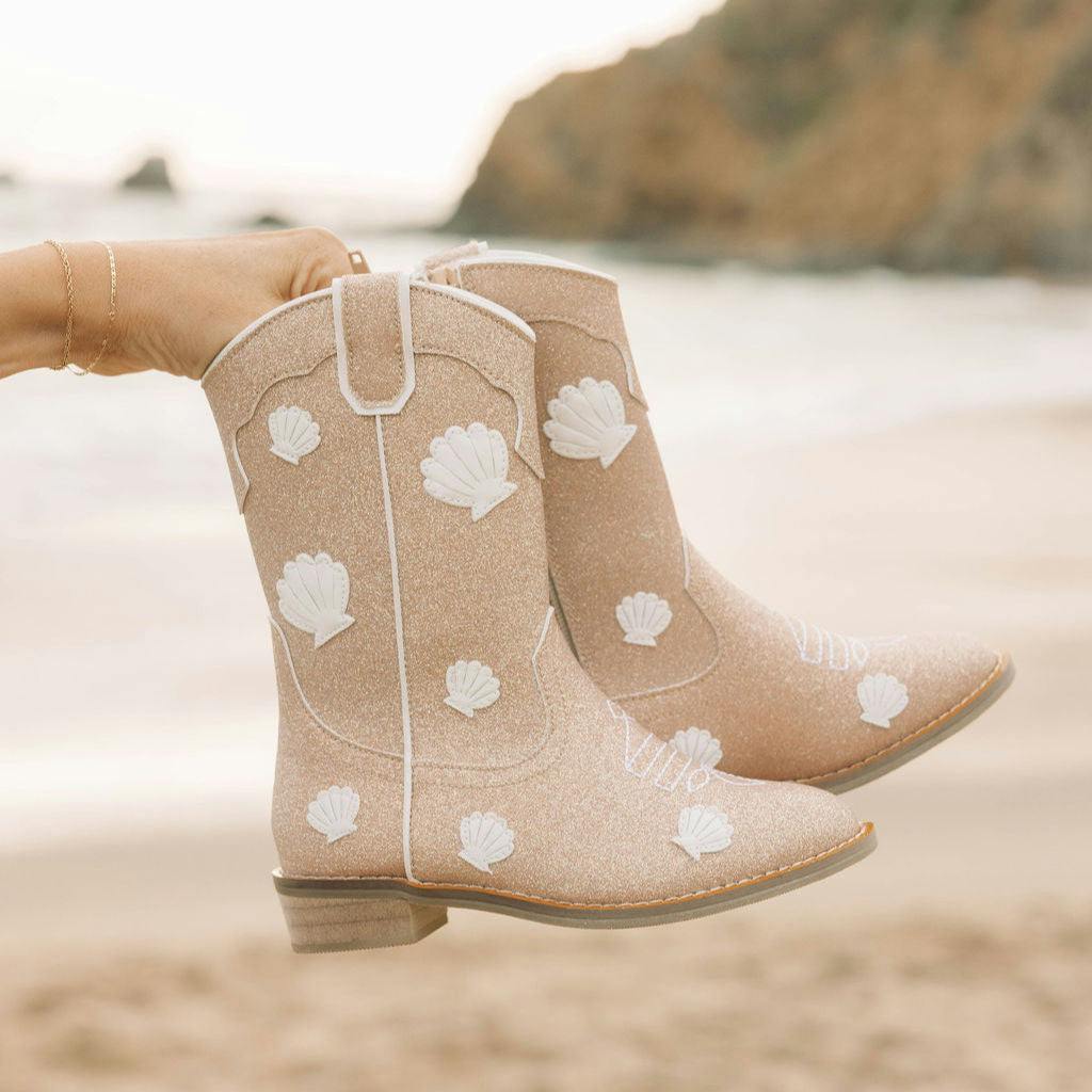 Cowgirl Sandy Cove Boots