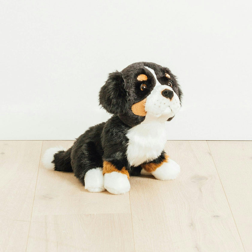 LA PELUCHERIE My Dog Ferdinand - Small Sitting 28cm