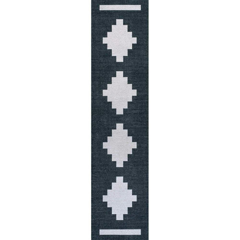 Adriel Geometric Tribal Medallion Machine-washable Area Rug