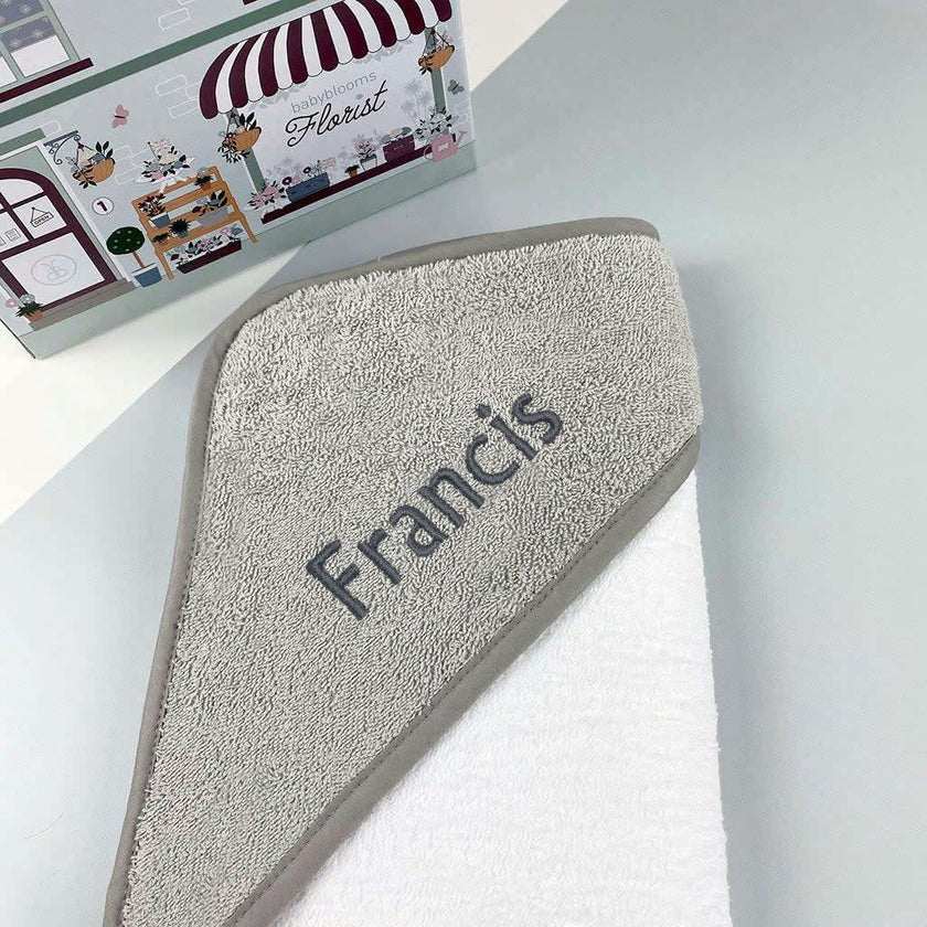 Personalized Three Little Giraffes Luxury New Baby Hamper