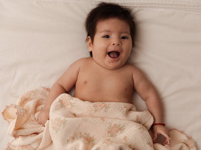 Crochet Trim Swaddle