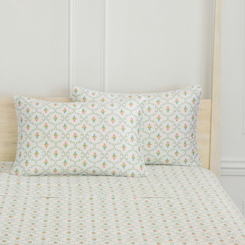 The Pillowcase Set - Pastel Trellis