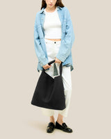 Nomad Large Hobo | Onyx