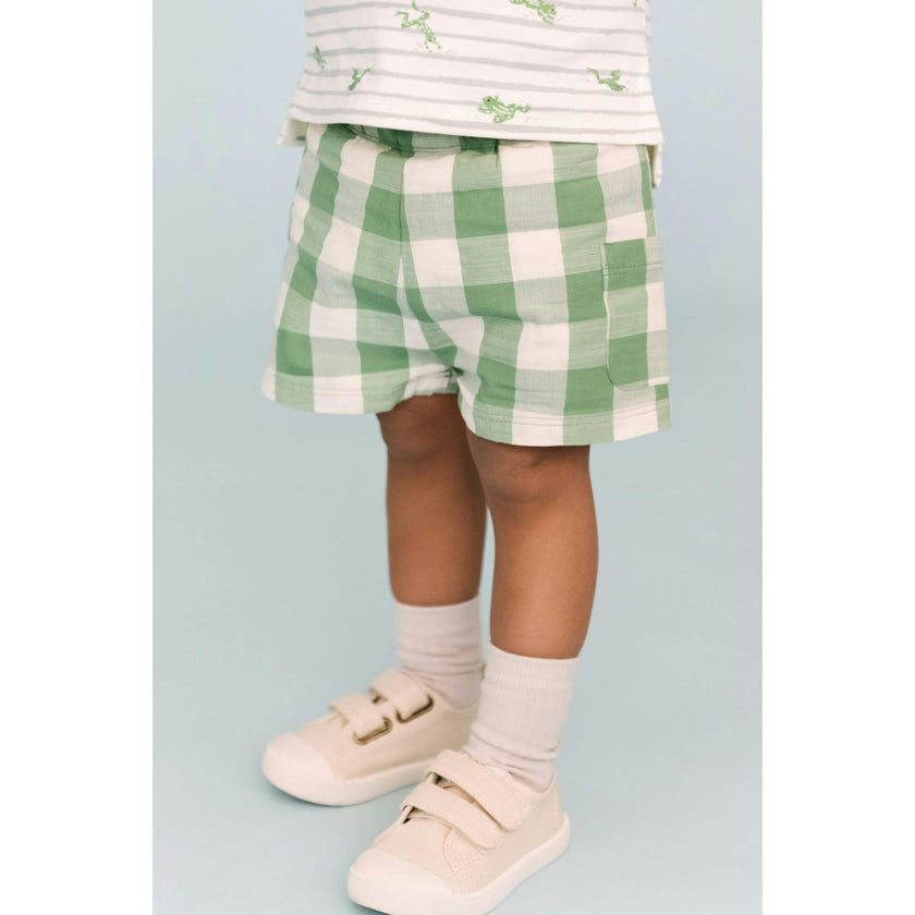 Short, Green