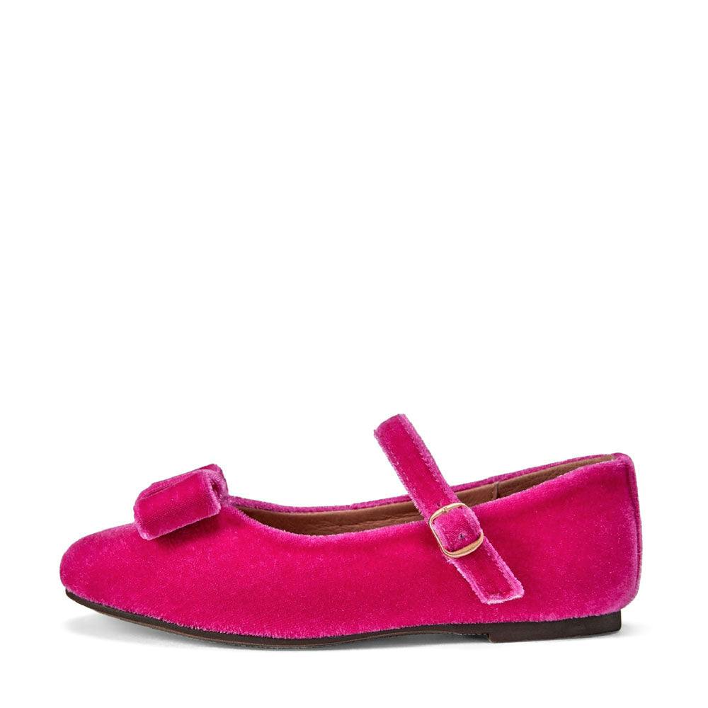 Ellen Minimalistic Bow Velvet Mary Janes