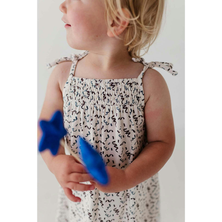Girl's Smocked Dress Daisy Bloom