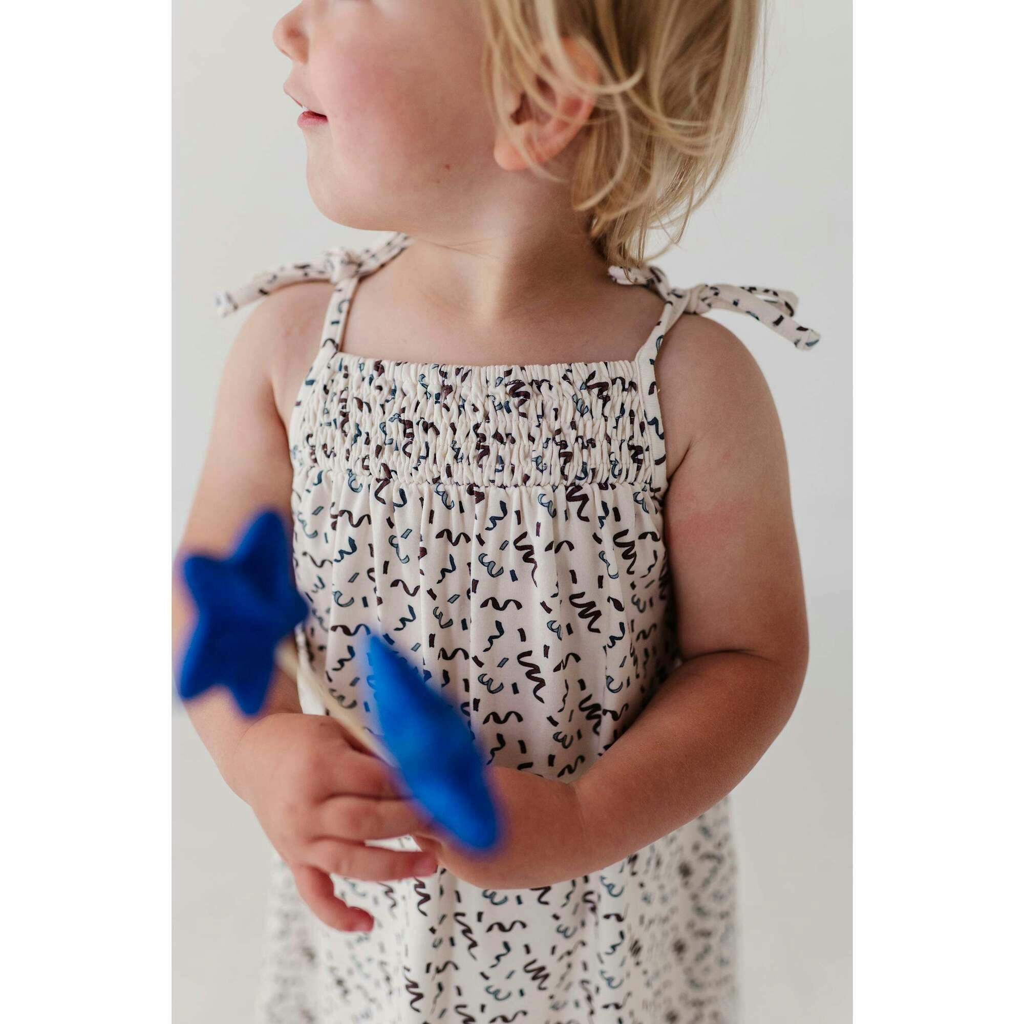 Girl's Smocked Dress Daisy Bloom