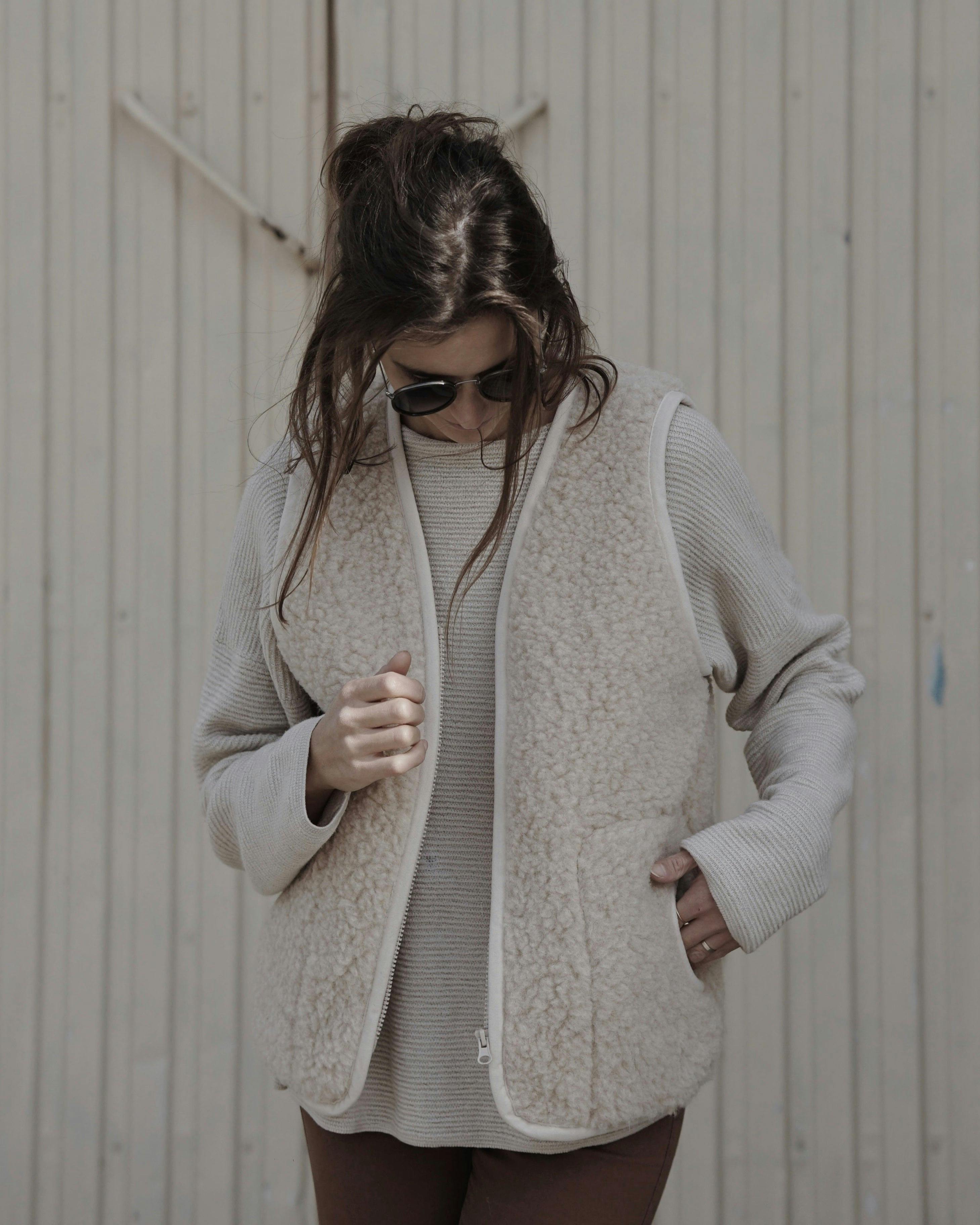 WOMEN'S WOOL VEST WITH LINING