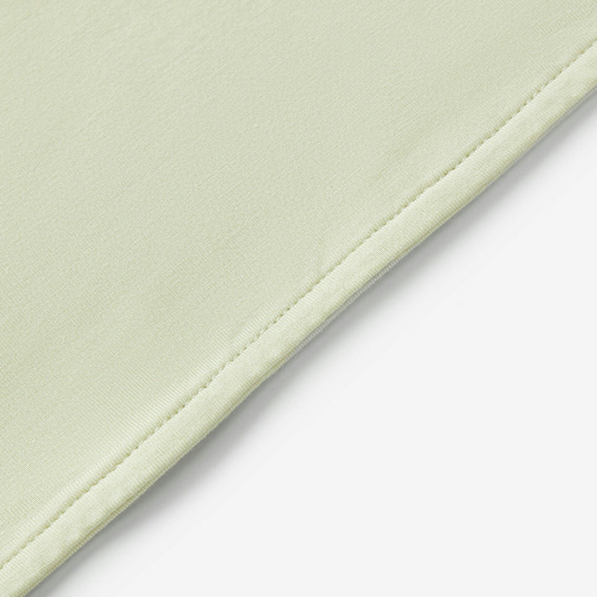 Aloe Luxe Solid Kerchief Bib