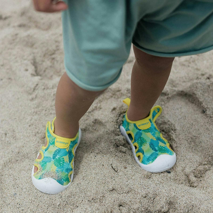 So Tropical Mint Spandex Water Shoe