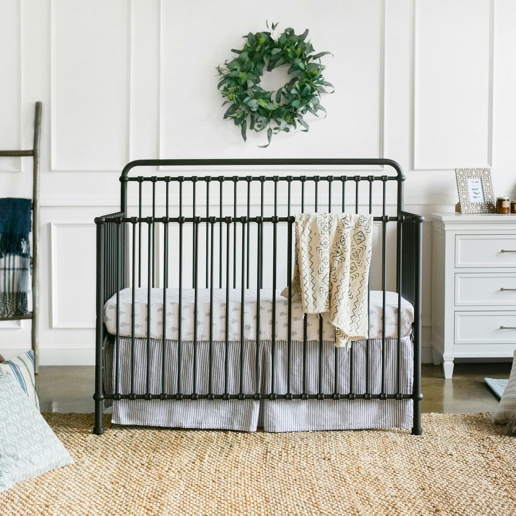 Winston 4-in-1 Convertible Crib